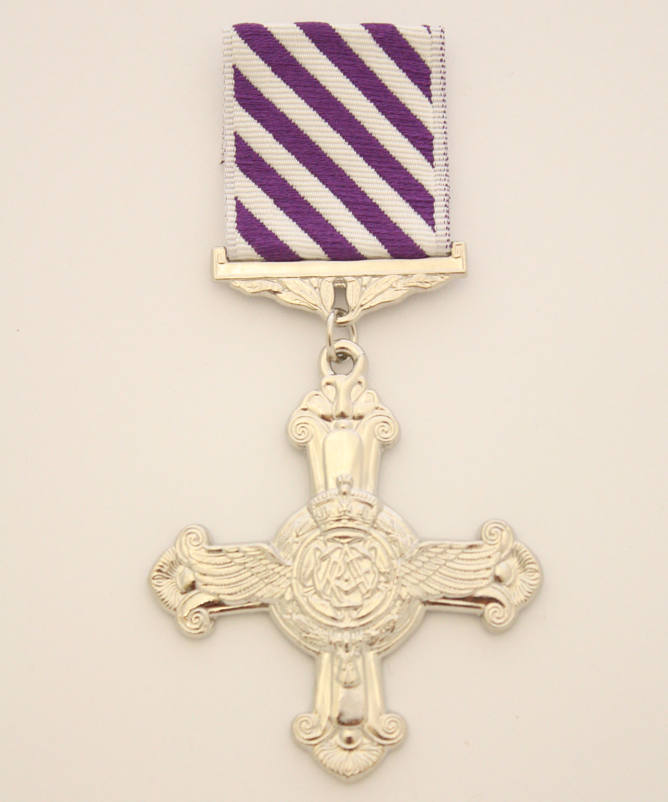 distinguished-flying-cross-full-size-medals-of-service